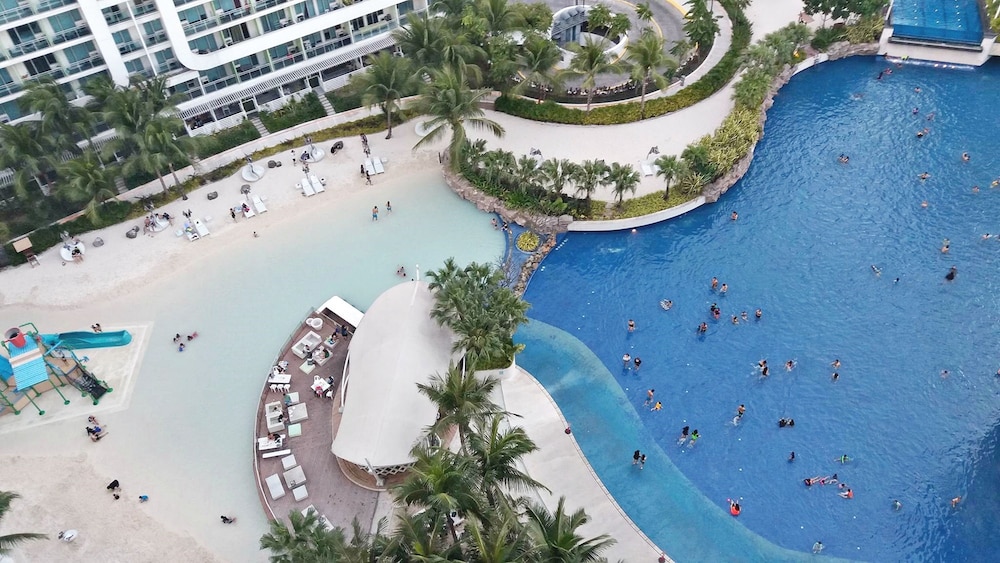 Shir Hub at Azure Urban Residences in Quezon, Philippines