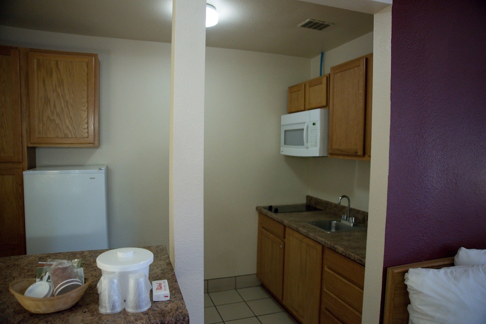 Red Roof Inn Blythe - photo 10