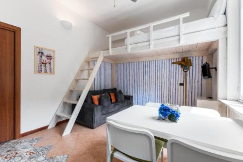 Arco Cina Town 4 Posti Letto — 4-Star Luxury Hotel in Milan, Italy