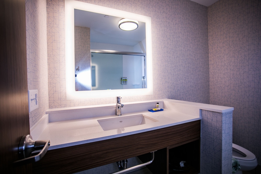 Holiday Inn Express & Suites Rehoboth Beach by IHG - photo 28