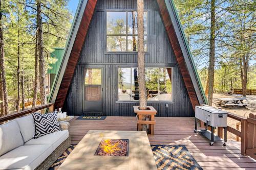 Green Roof A Frame Endless Views Modern Cabin — 4-Star Luxury Hotel in Prescott, United States