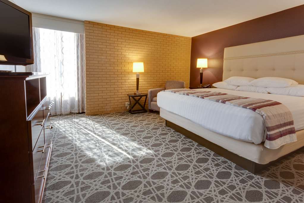 Drury Inn & Suites Kansas City Overland Park - photo 17