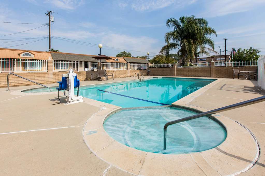 Rodeway Inn Beaumont 1 10 - photo 23