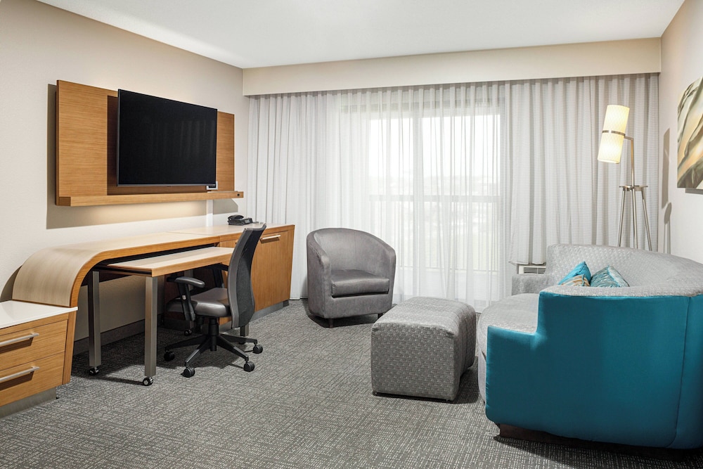 Courtyard by Marriott Paducah - photo 12