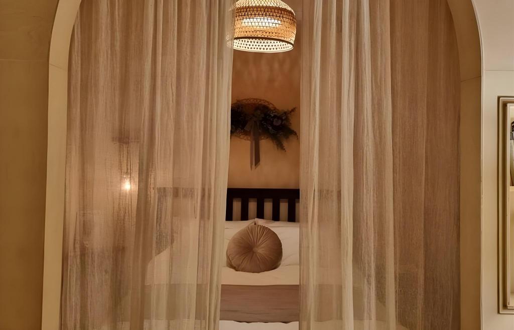 Private Pension Jacuzzi Gurmistar — 4-Star Luxury Hotel in Jeju City, South Korea