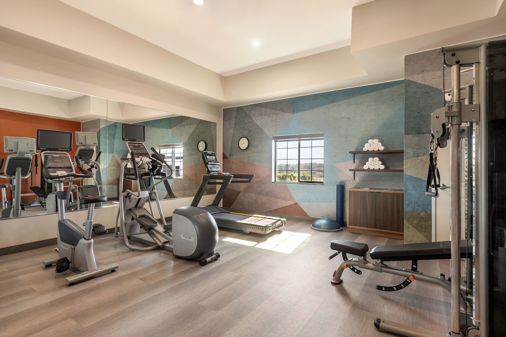 Candlewood Suites Kenedy by IHG - photo 22