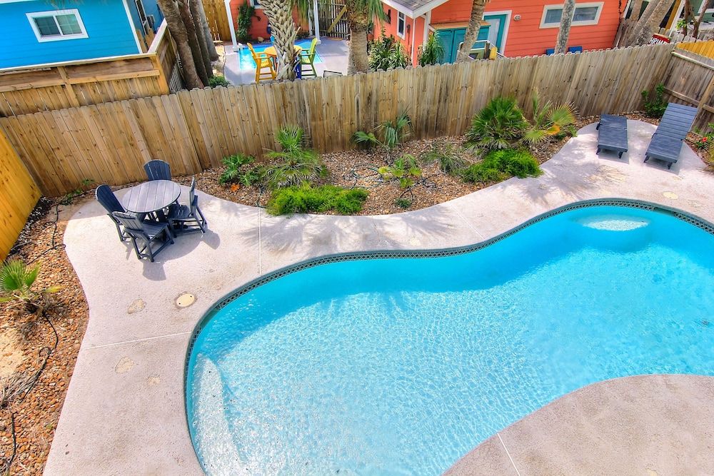 Gone Coastal 3Br Home — 4-Star Luxury Hotel in Port Aransas, United States