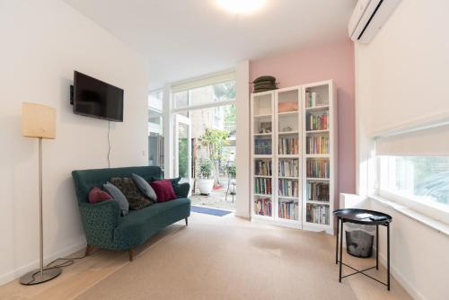 B&B Amsterdam West — 4-Star Luxury Hotel in Amsterdam, Netherlands