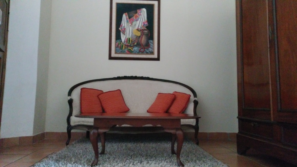 Hotel Aurora — Antigua Guatemala — photo 3