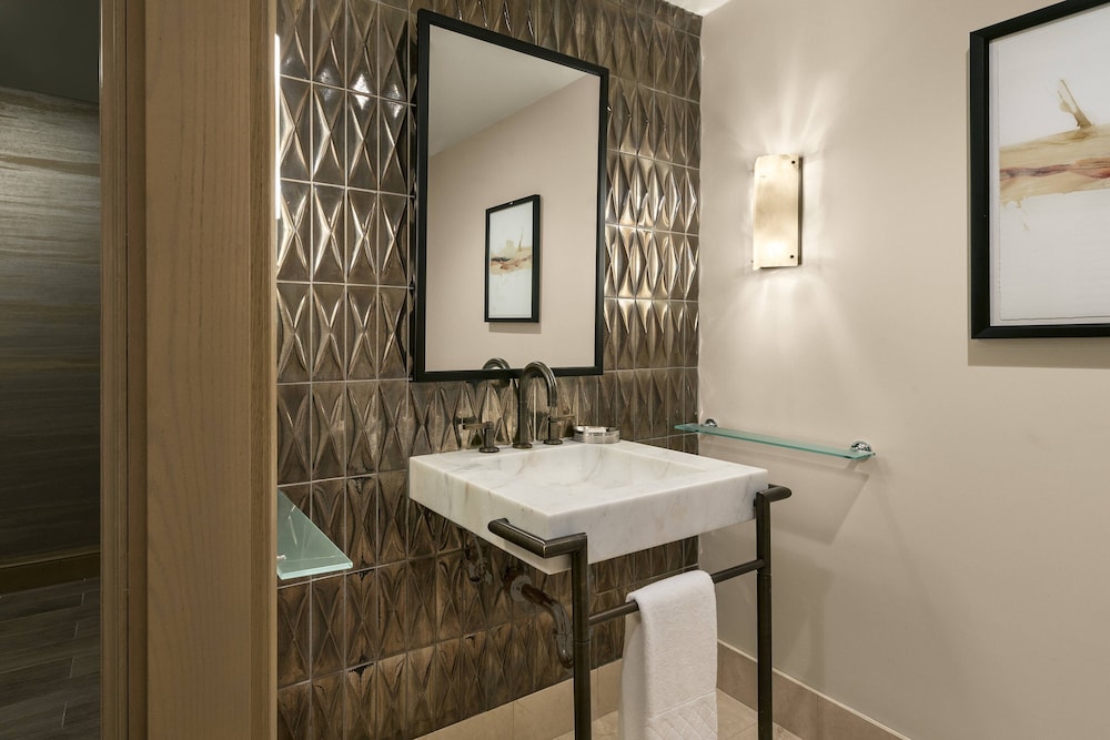 The Canyon Suites at The Phoenician Luxury Collection - photo 31