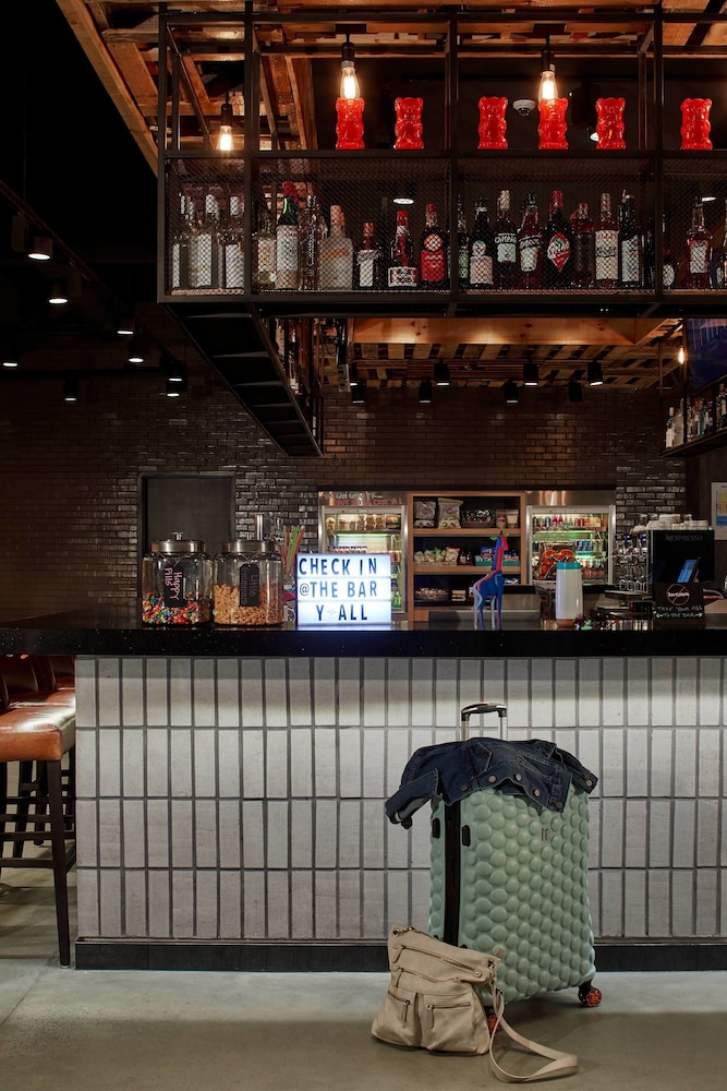 Moxy Atlanta Midtown - photo 58