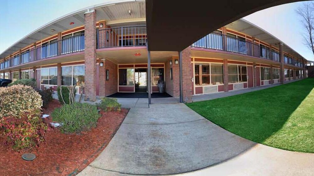 Days Inn Benton - photo 42