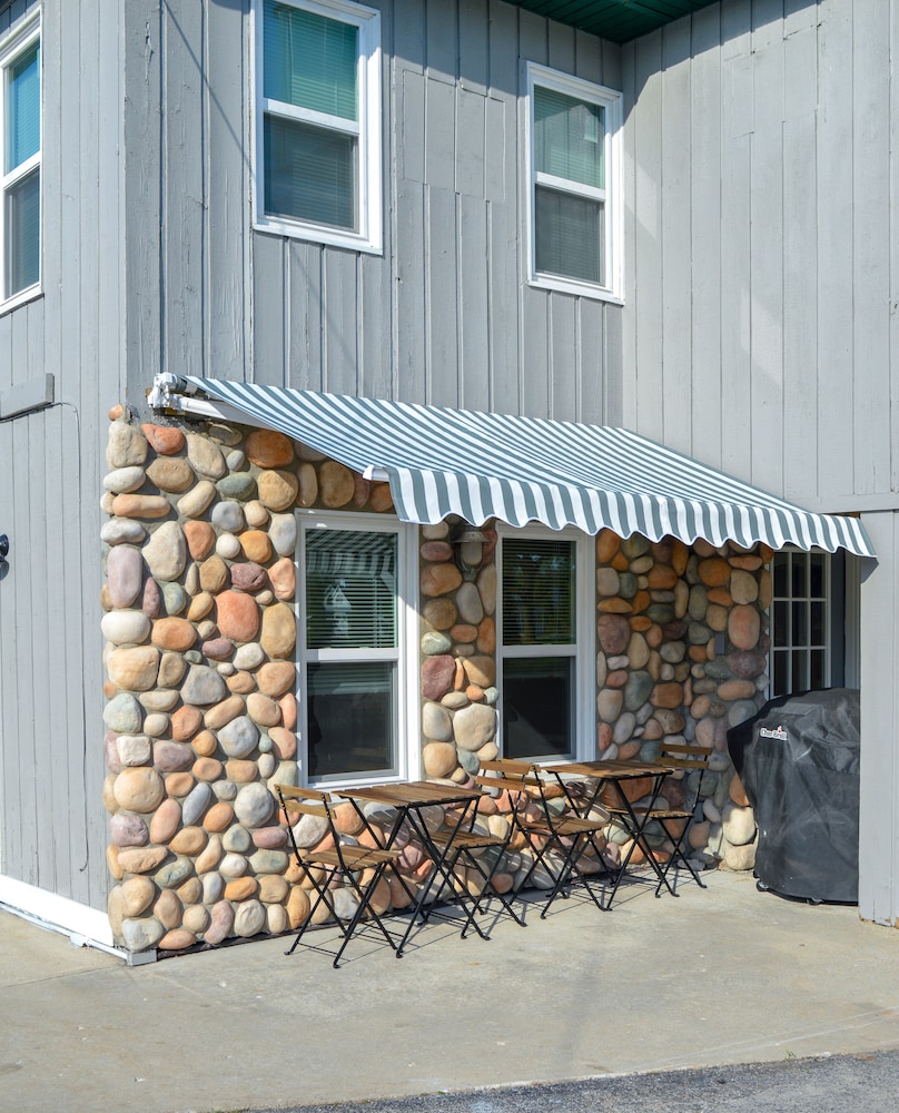 Coastal Suites Resort - photo 40