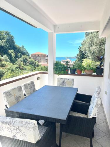Apartments Harmonija — 4-Star Luxury Hotel in Budva, Montenegro