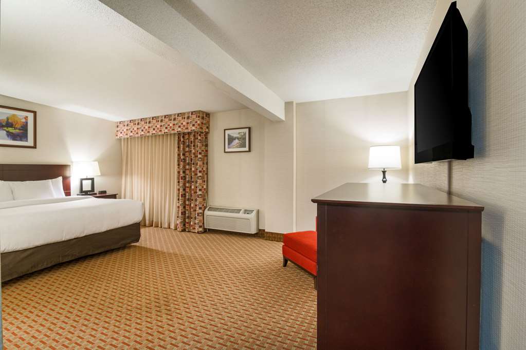 Clarion Hotel Convention Center - photo 29