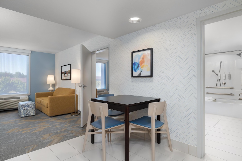 Home2 Suites by Hilton Idaho Falls - photo 16