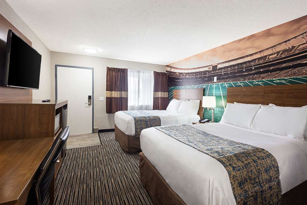 Clarion Pointe East Lansing University Area - photo 7