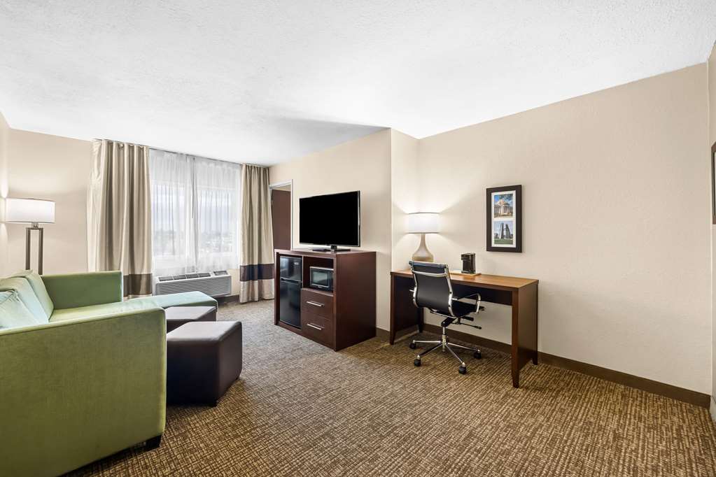 Comfort Inn & Suites Pueblo - photo 31
