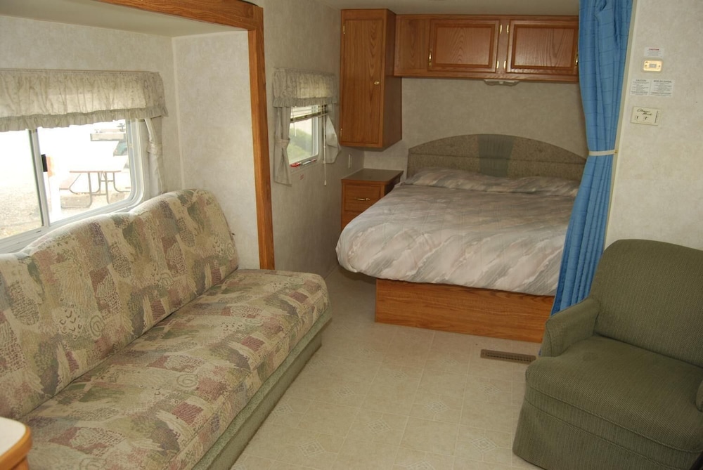 Crescent Bar RV Resort - photo 6