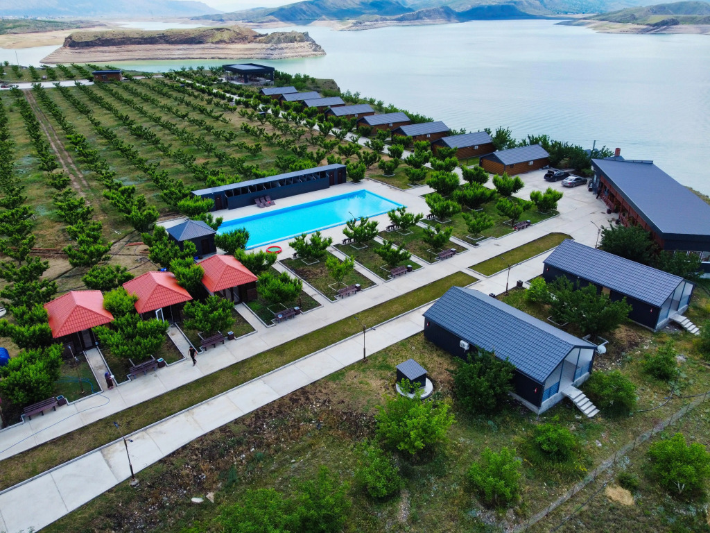 Peach Island - last minute hotel in Unknown City