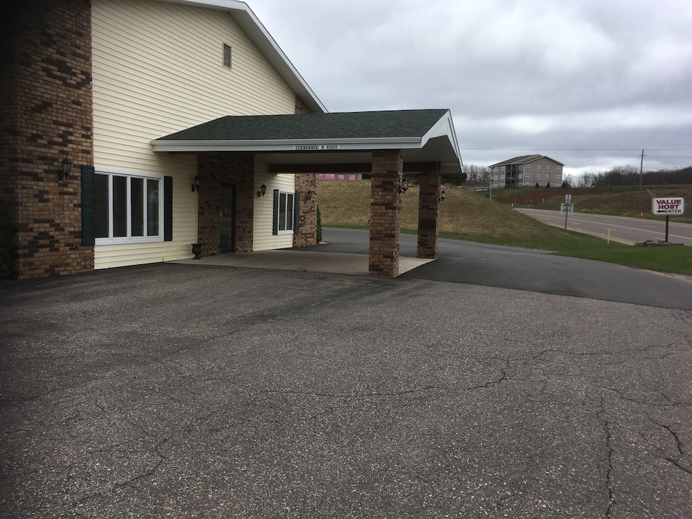 Value Host Motor Inn - photo 23