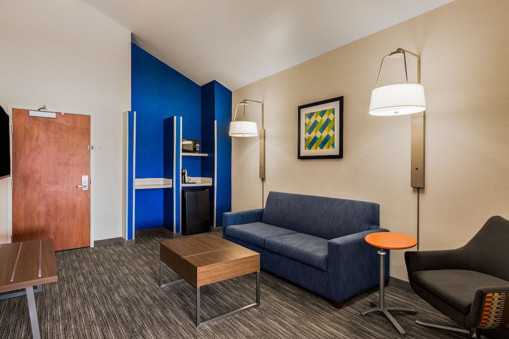 Holiday Inn Express Hotel & Suites Oroville Lake by IHG - photo 4