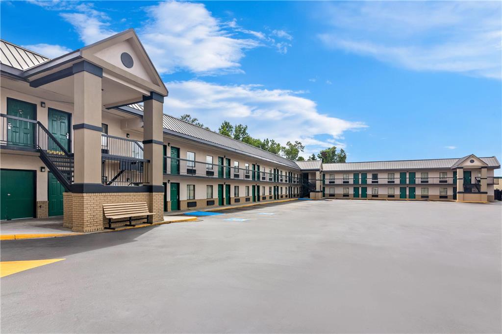 Super 8 by Wyndham Columbia - photo 6