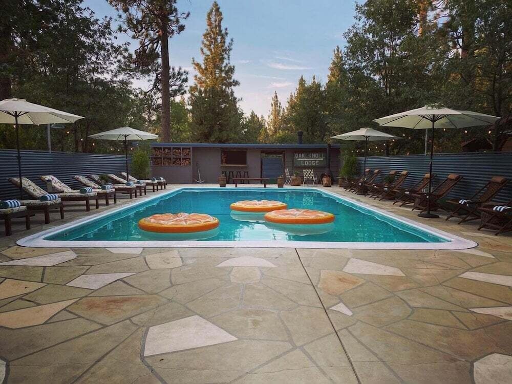OAK Knoll Studio With Jacuzzi Unit 15 #2412