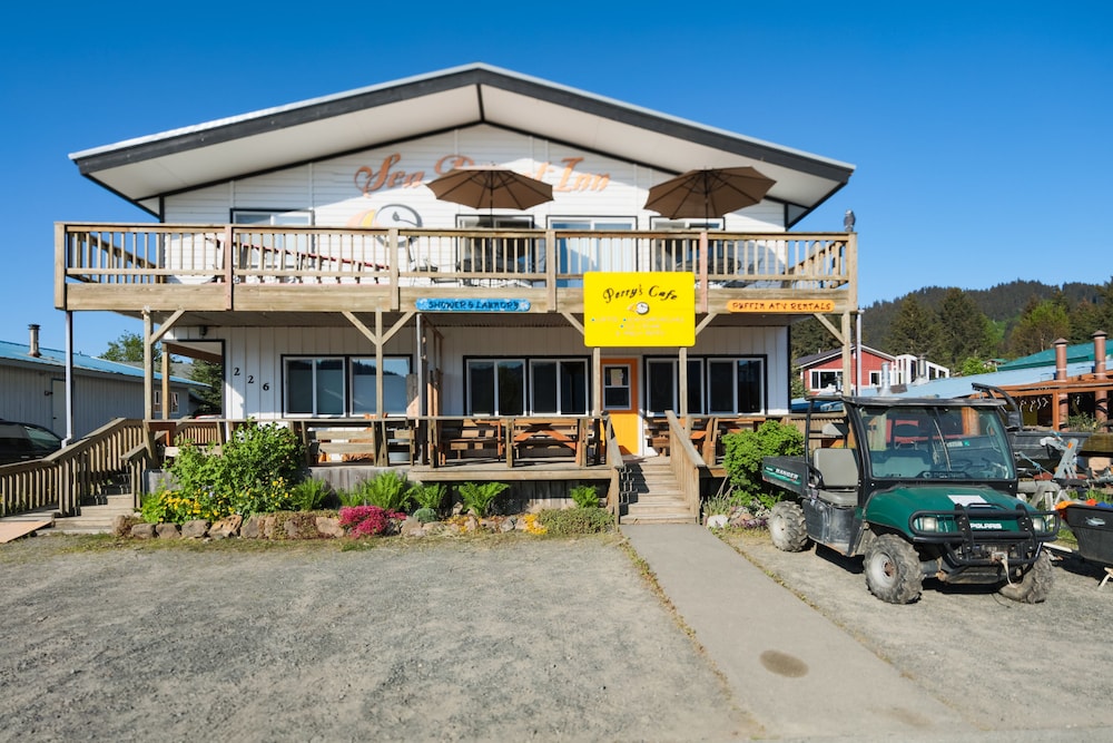Sea Parrot Inn - featured photo