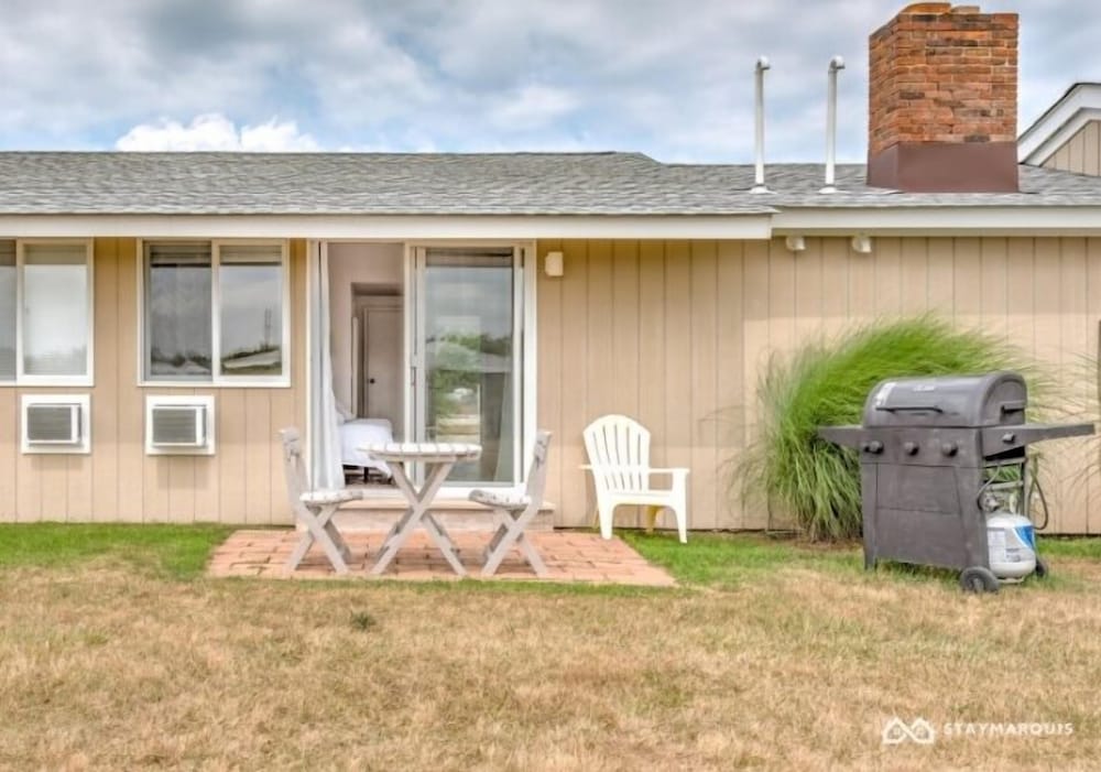 435 East Lake - photo 18