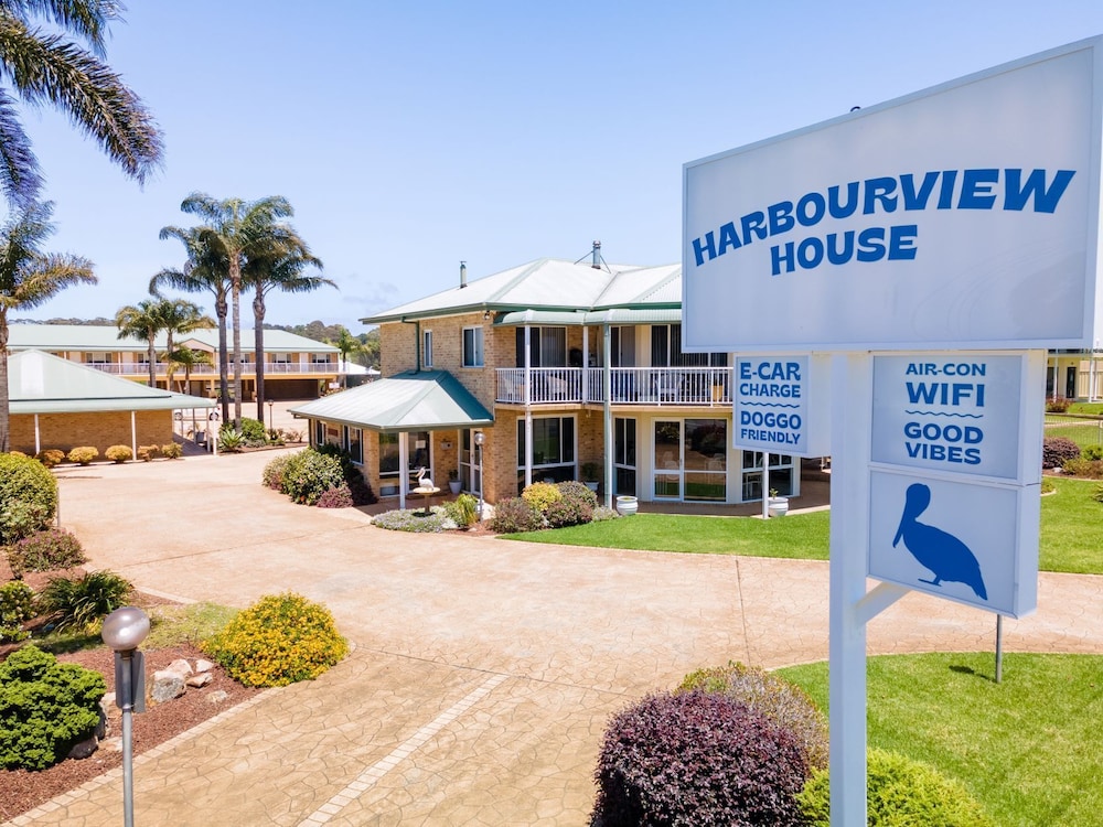 Harbourview House — 4-Star Luxury Hotel in Bermagui, Australia