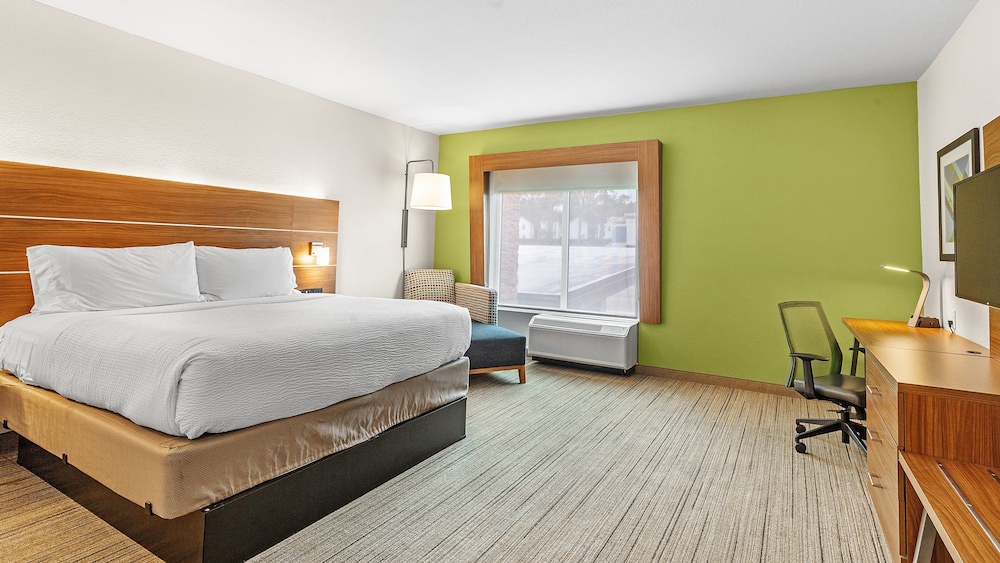 Holiday Inn Express & Suites Mobile University Area by IHG - photo 22