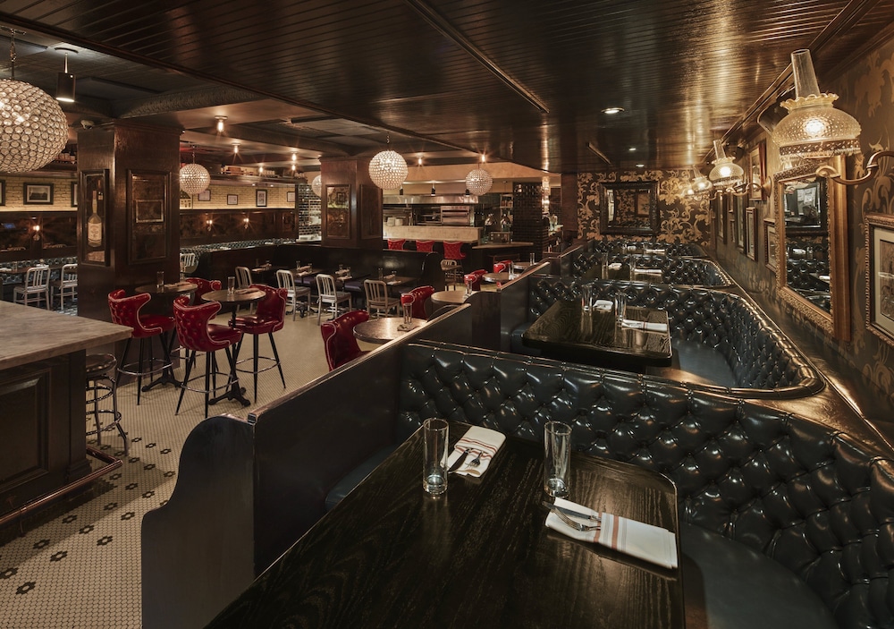 Refinery Hotel - photo 52