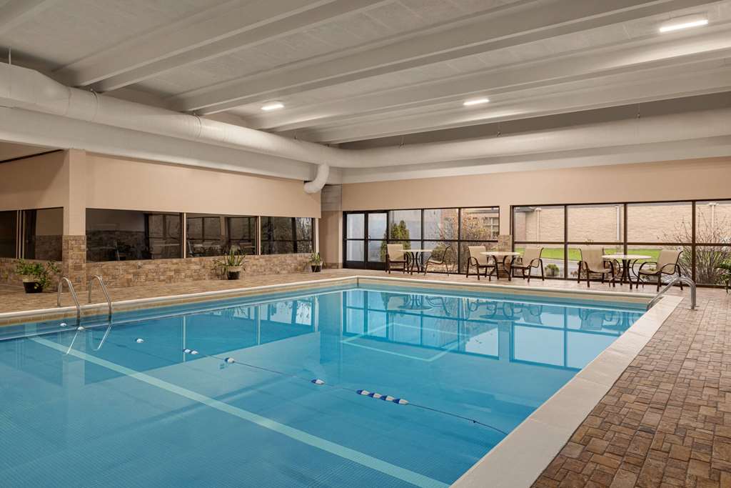 AmericInn by Wyndham Grand Rapids Airport North - photo 6