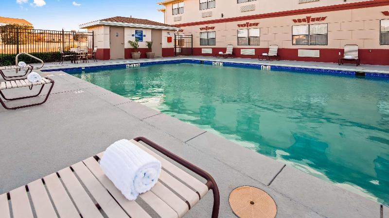 Best Western Inn & Suites - photo 28