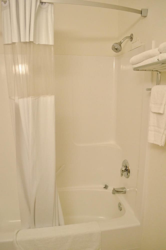 Knights Inn Quincy - photo 15