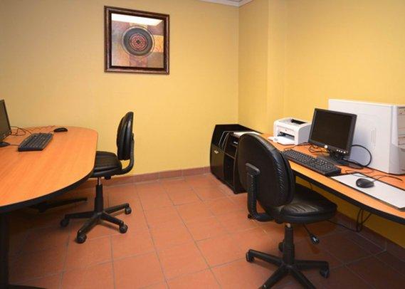 Clarion Suites Yuma - photo 13