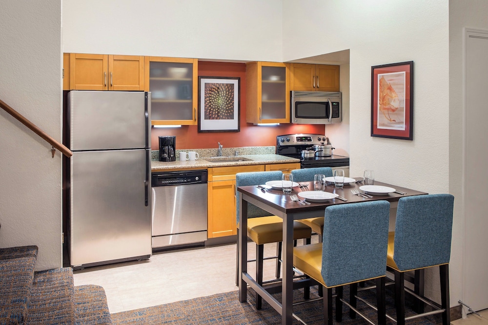 Residence Inn by Marriott Costa Mesa Newport Beach - photo 10