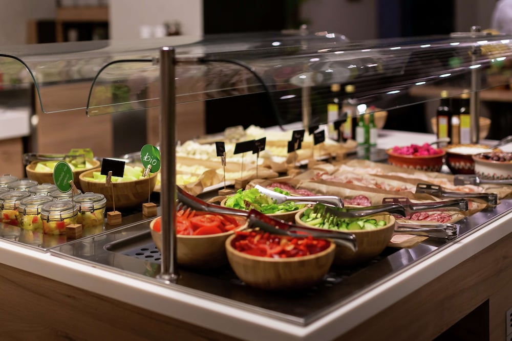 מזון ומשקאות