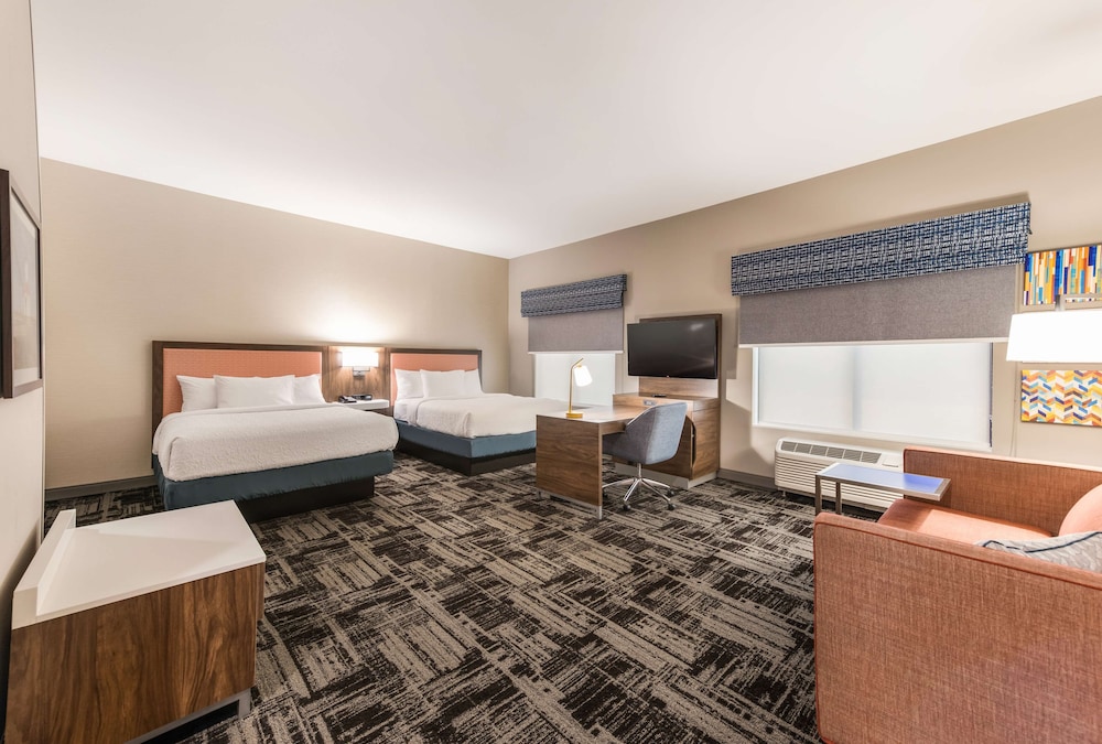 Hampton Inn & Suites Benton Harbor - photo 15