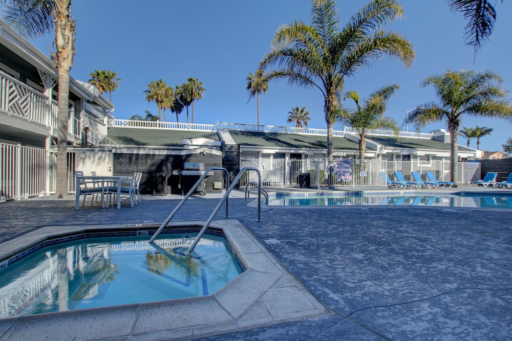 Beach Haven Near Pacific Beach Park - photo 32