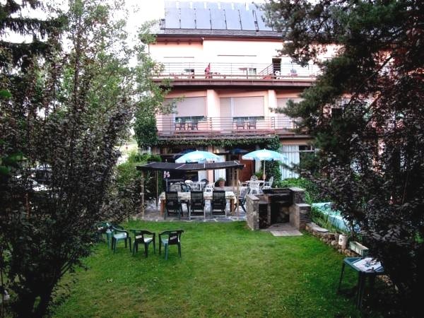 Hotel Martinez — hotel in Puigcerda