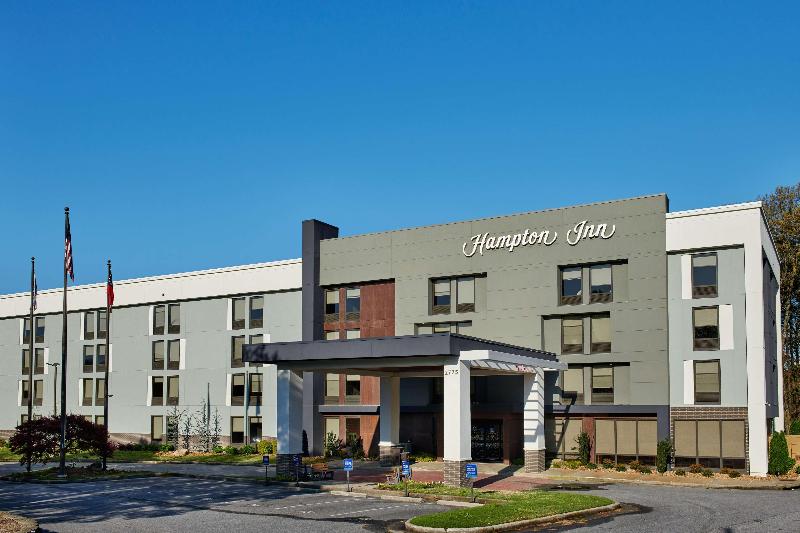 Hampton Inn Atlanta NW Cumberland - photo 3