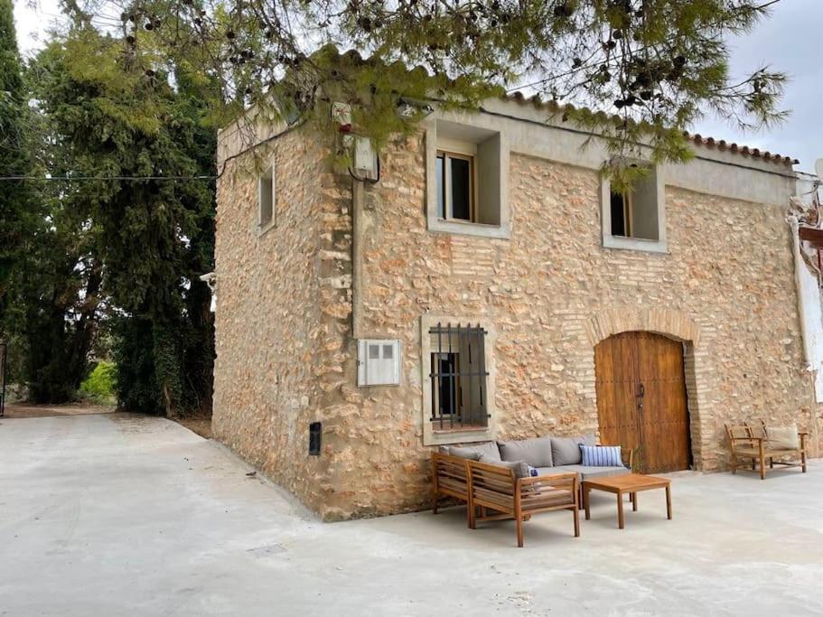 Masia Finca Mas Roig — hotel in Camarles