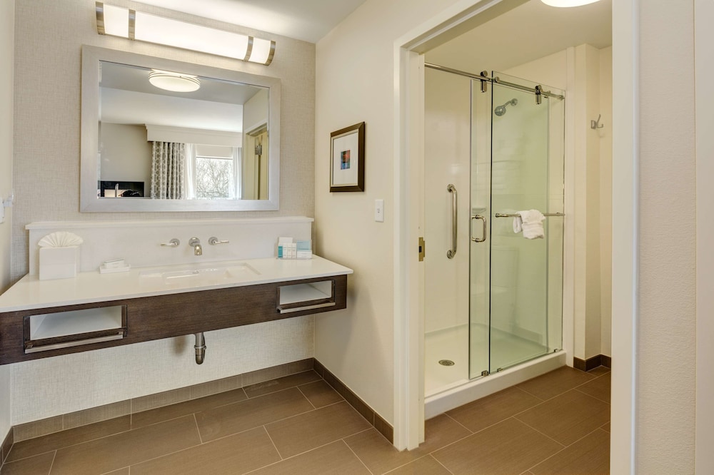 Hampton Inn & Suites Dallas Plano East - photo 24