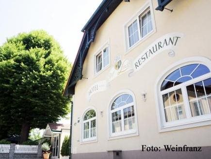 Self Check in Hotel VinoQ Mistelbach in Mistelbach, Austria