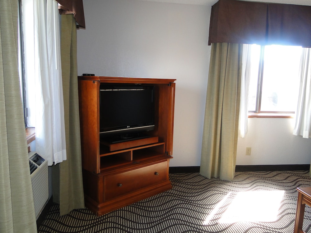 Oscoda Lakeside Hotel - photo 18