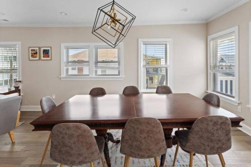Renovated Beach Block 7br North Beach Atlantic City Steps To Beach & Casino in Atlantic City, United States