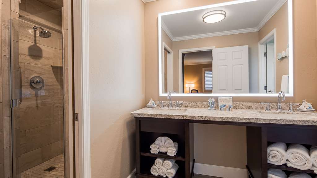 Best Western Plus Humboldt Bay Inn - photo 35