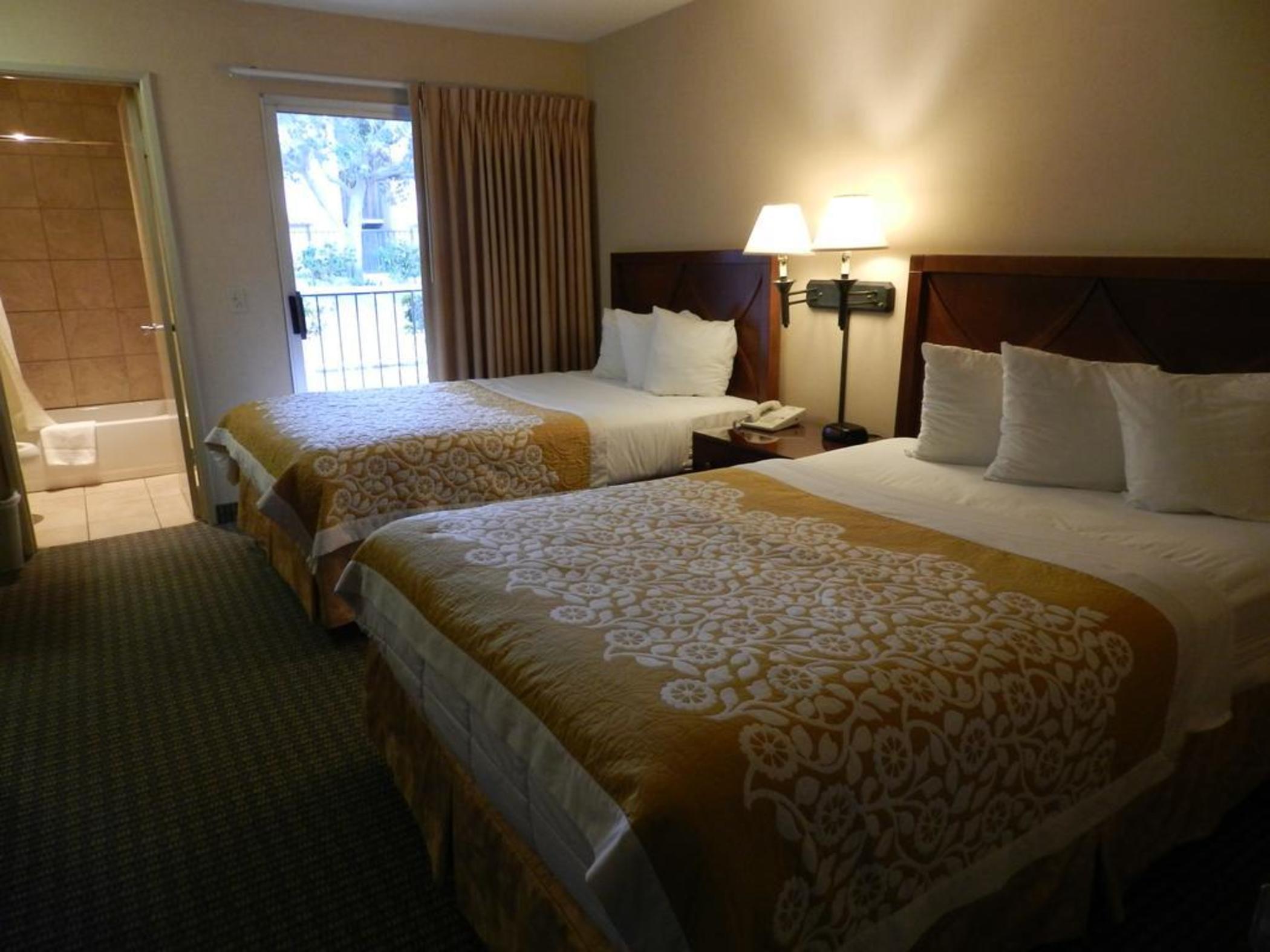 Days Inn and Suites Sea World - photo 9